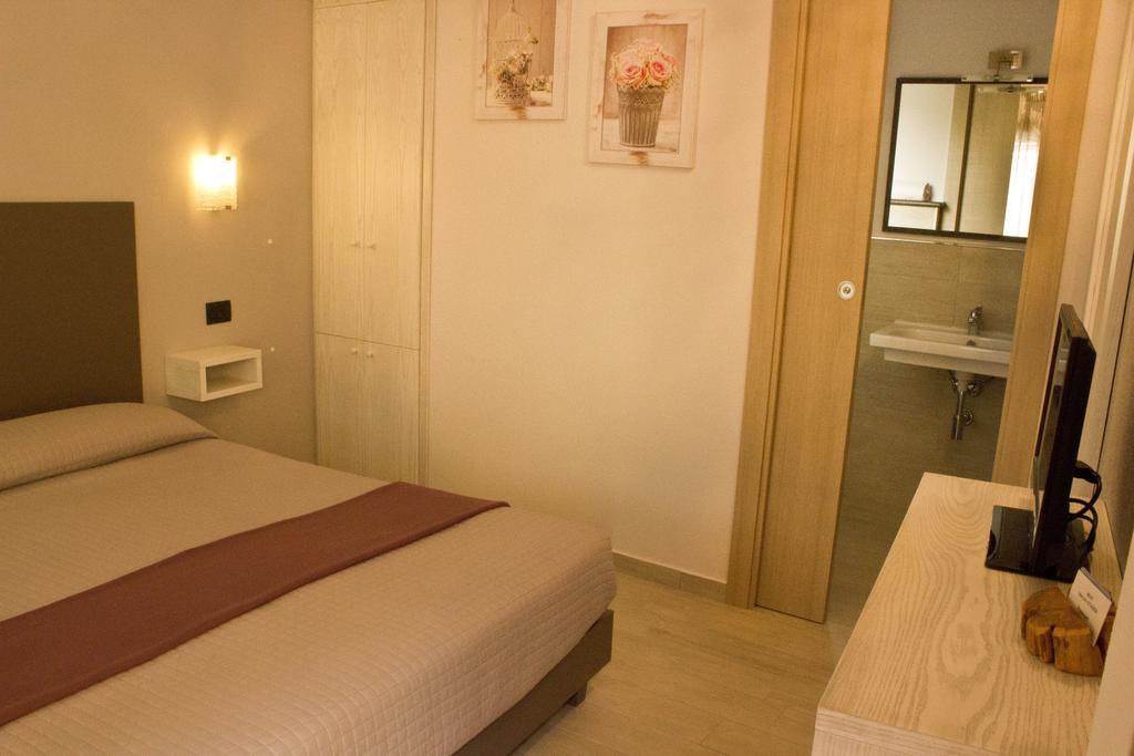 HOTEL REAL B&B PRIMO SOLE CASTELSARDO (Italia) - da 81 €